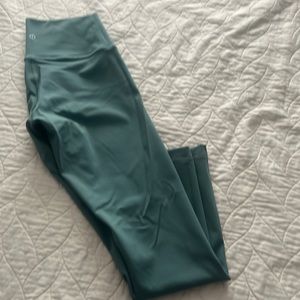 Lululemon wunder under leggings sz 6